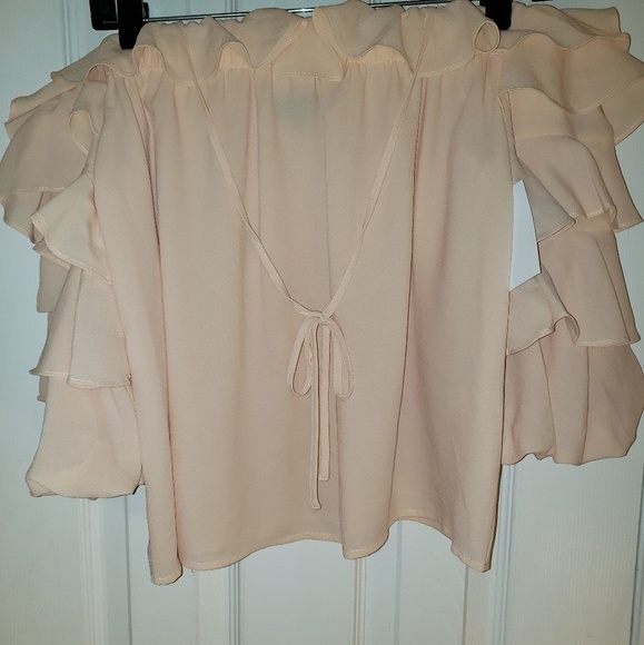 1.State light pink ruffled off shoulder top - Picture 4 of 5